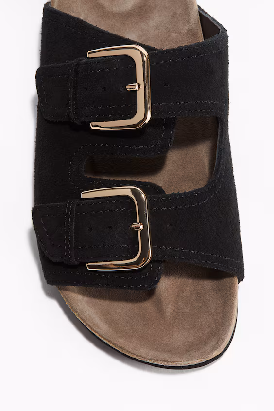 Сандалии из замши