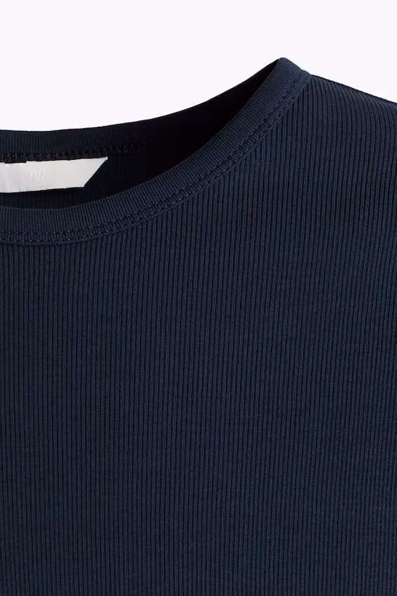 Футболка в рубчик