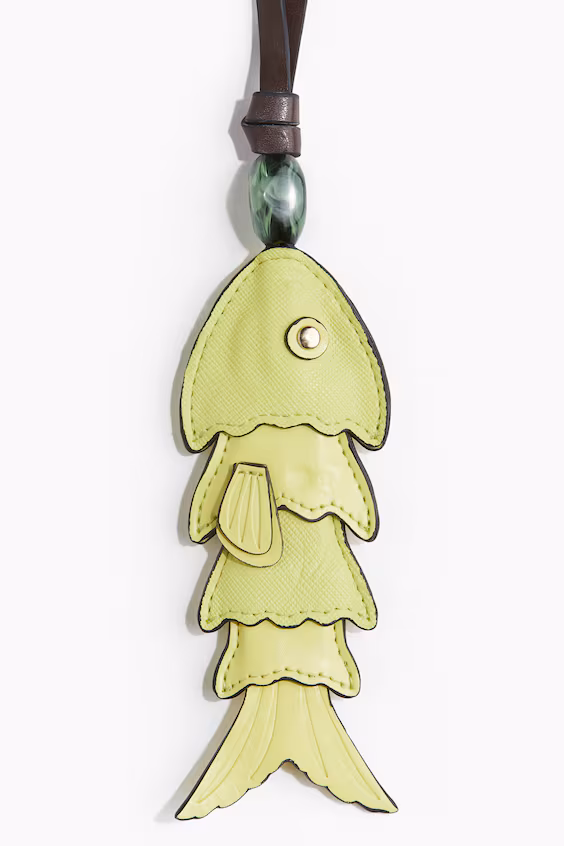 Аксессуар для чемодана в виде рыбы