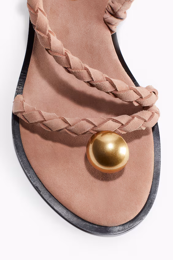 Босоножки на высоком каблуке из замши