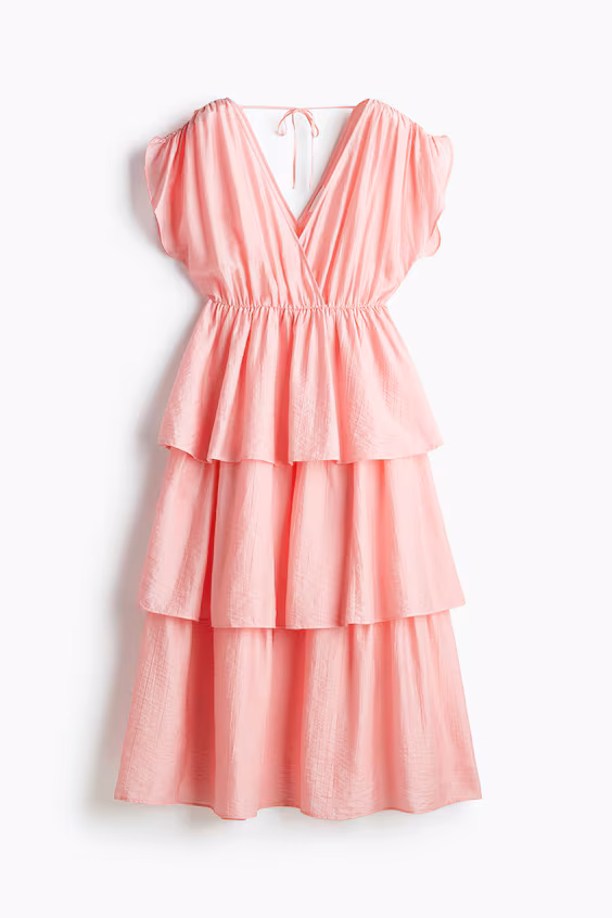 Платье со сборками и оборками