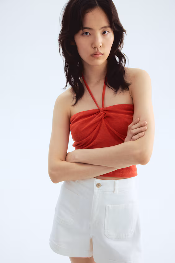 Топ на шее в турецком стиле