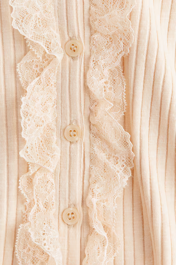 Топ в рубчике с кружевом