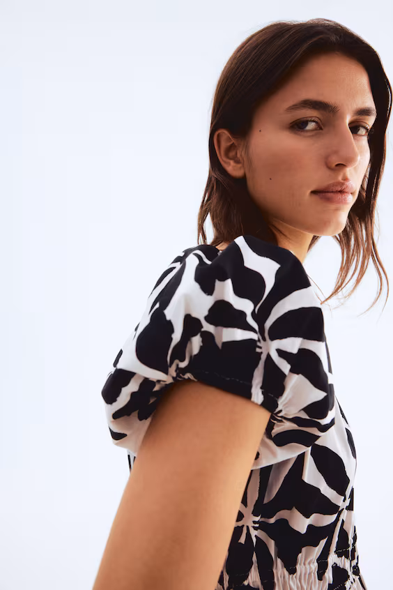 Платье с открытыми плечами из поплина