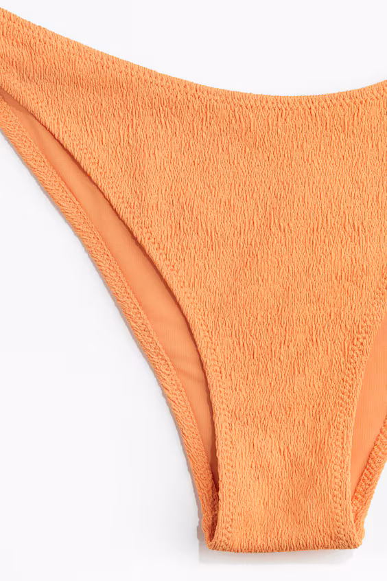 Пикантные трусики-бикини