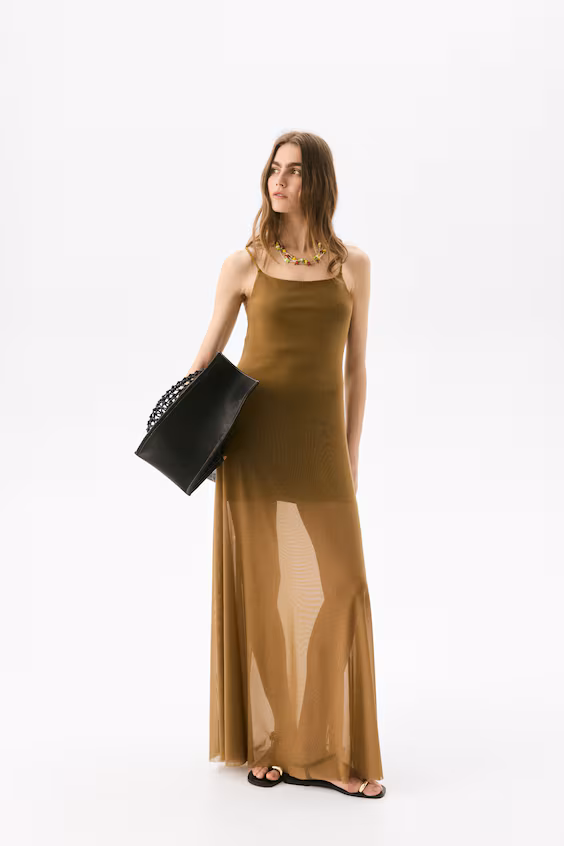 Платье с тонкими бретелями из сетки