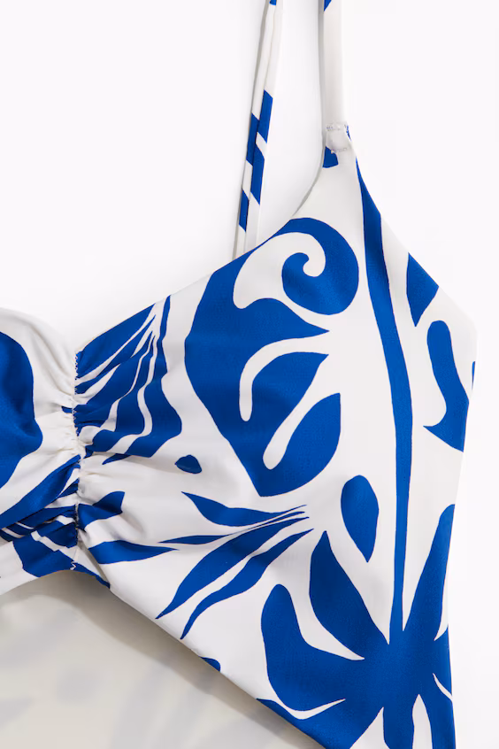 Купальник с подкладками и высоким вырезом high leg