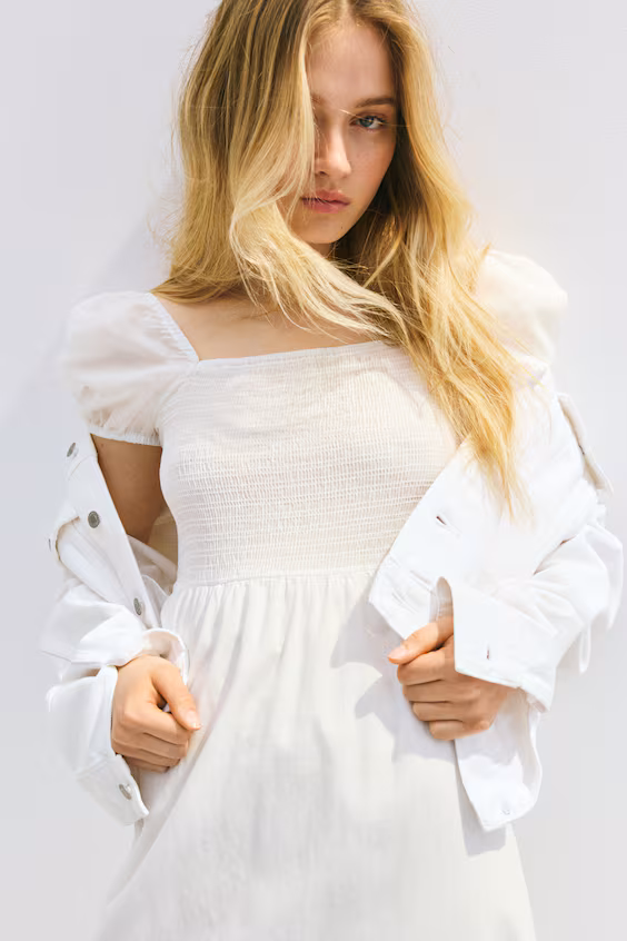 Воздушное хлопковое платье с объемными рукавами