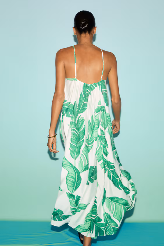 Платье с лямками