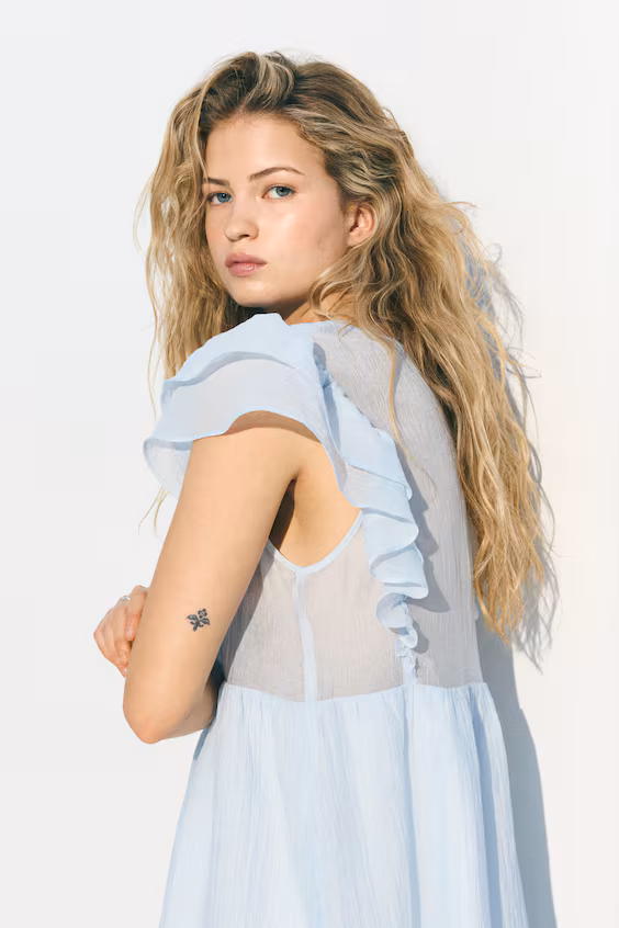 Платье с оборками