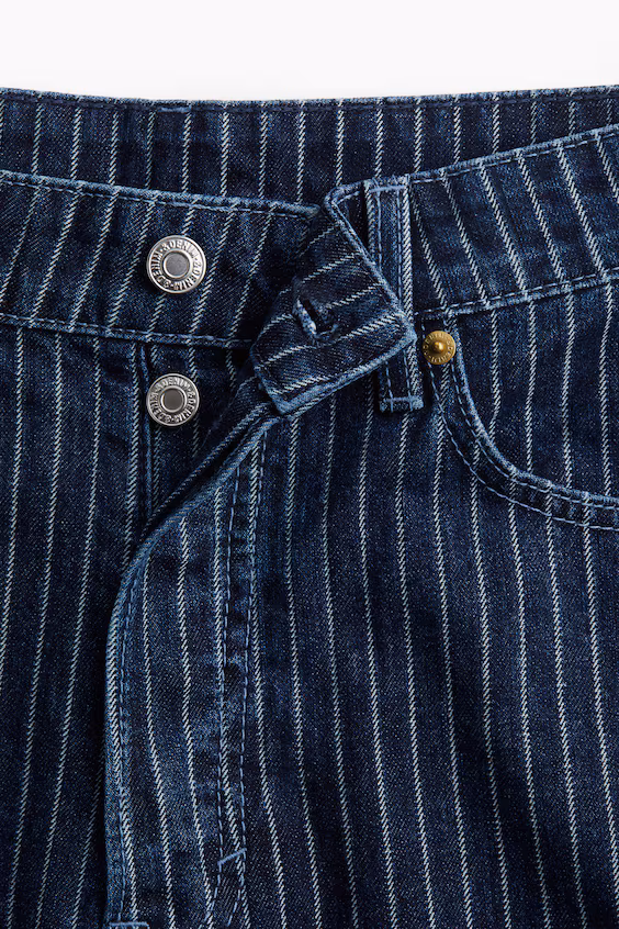 Джинсовые шорты до колена