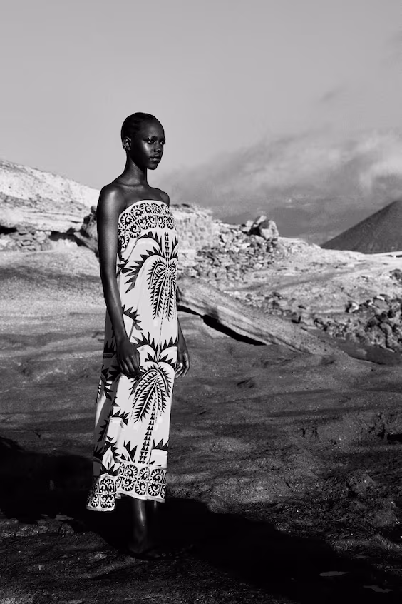 Платье на бретелях до середины икры