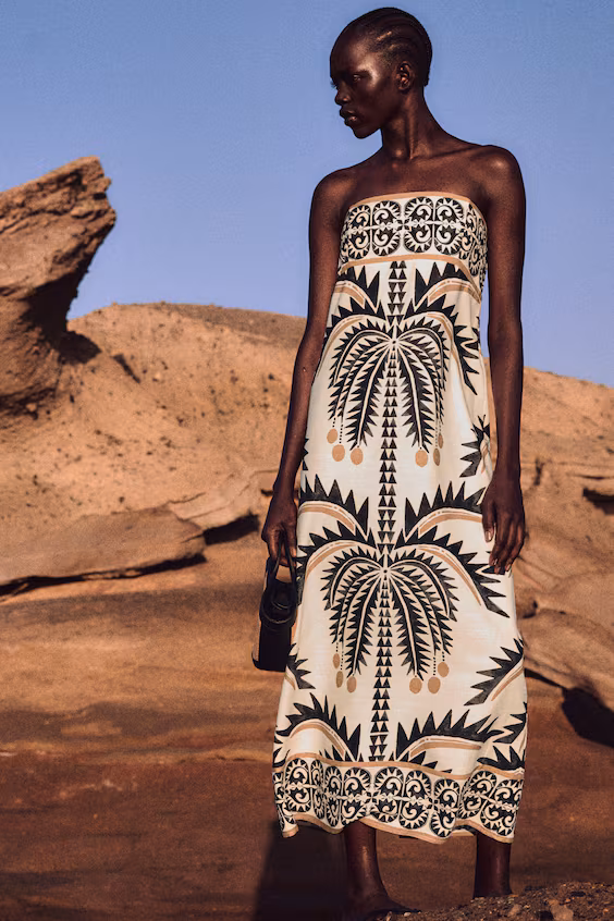 Платье на бретелях до середины икры