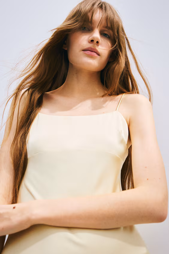 Длинное платье с завязками