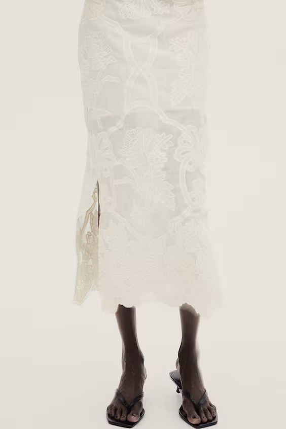 Юбка-карандаш с вышивкой