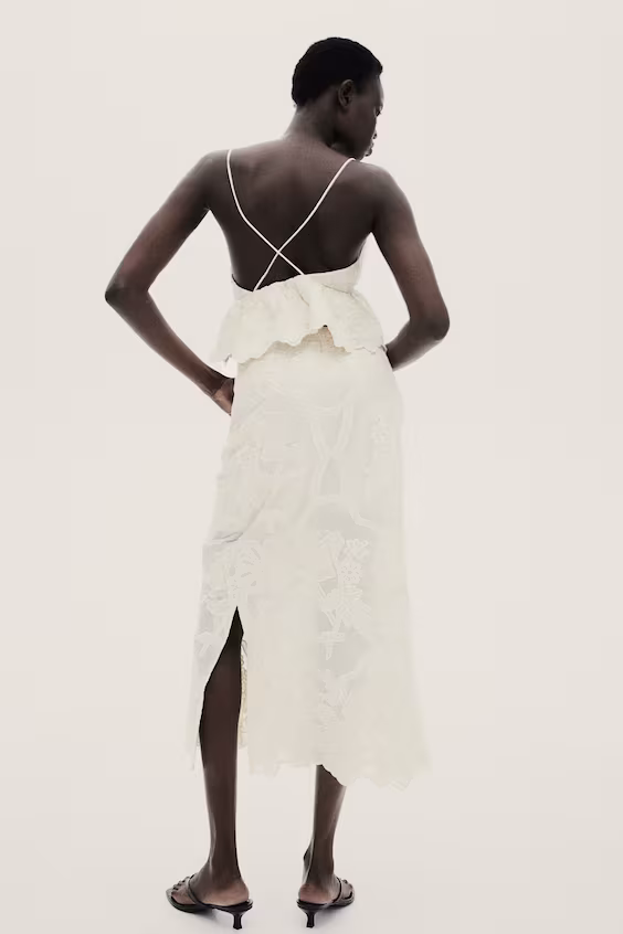 Юбка-карандаш с вышивкой