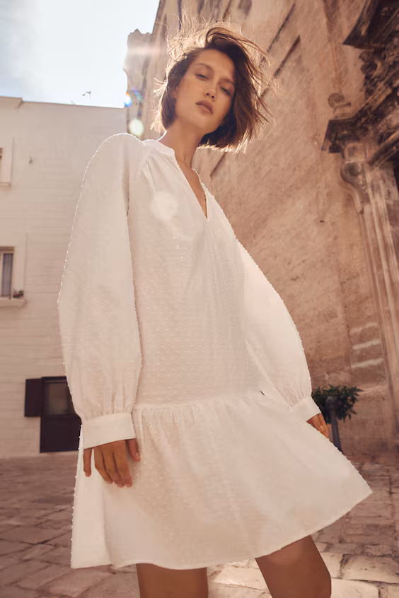 Платье с подетальной сеткой