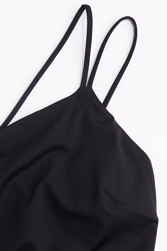 Купальник с высоким вырезом high leg