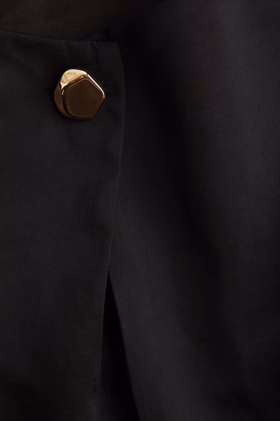 Платье а-силуэта