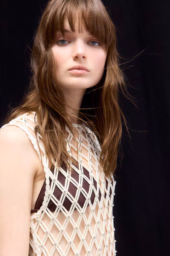 Платье из сетки с бахромой