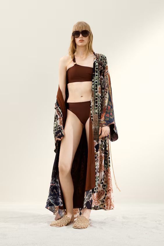 Топ бикини с обнаженным плечом