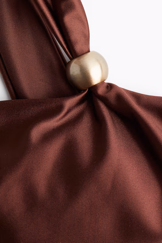 Топ бикини с обнаженным плечом