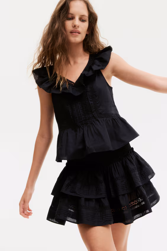 Блузка без рукавов из хлопка с оборкой