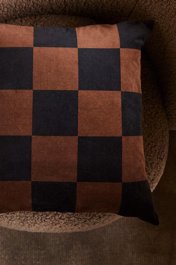 Capa подушки из вельвета в клетку