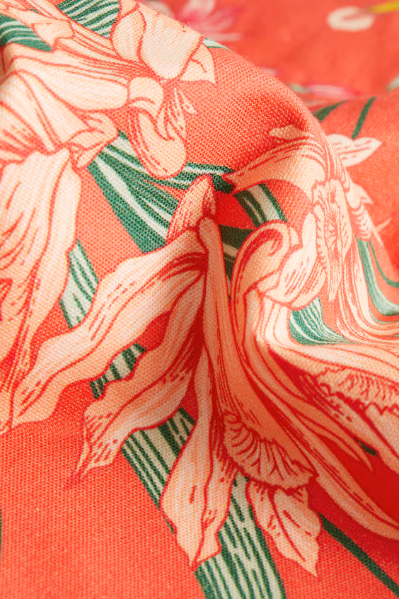 Наволочка для подушки на улице