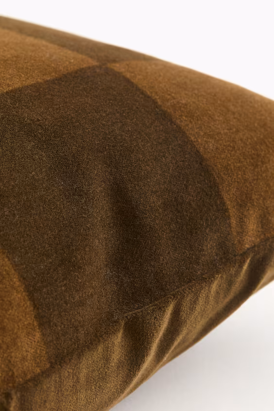 Capa подушки из бархата в квадратах