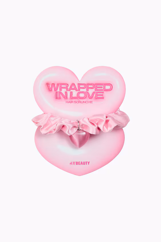 Ободок для волос из атласа с сердцем