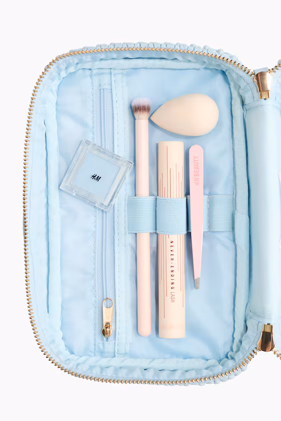 Косметичка квадратная стеганая