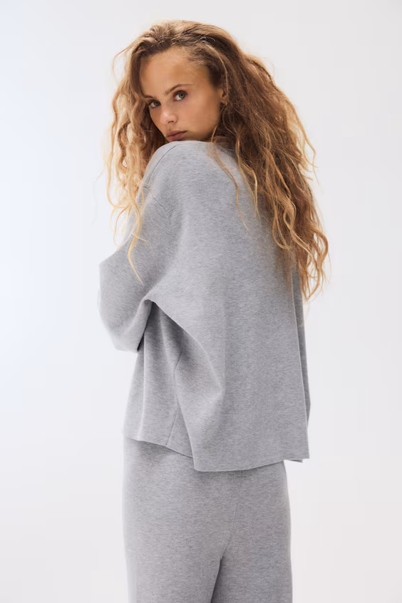 Свитер оверсайз