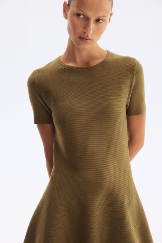 Платье из рубчика