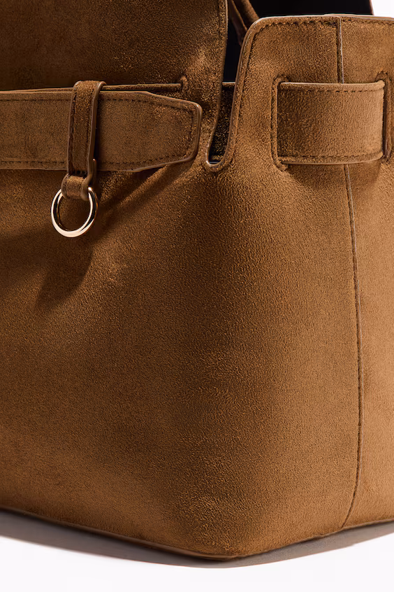 Сумка-тоут с деталями ремня