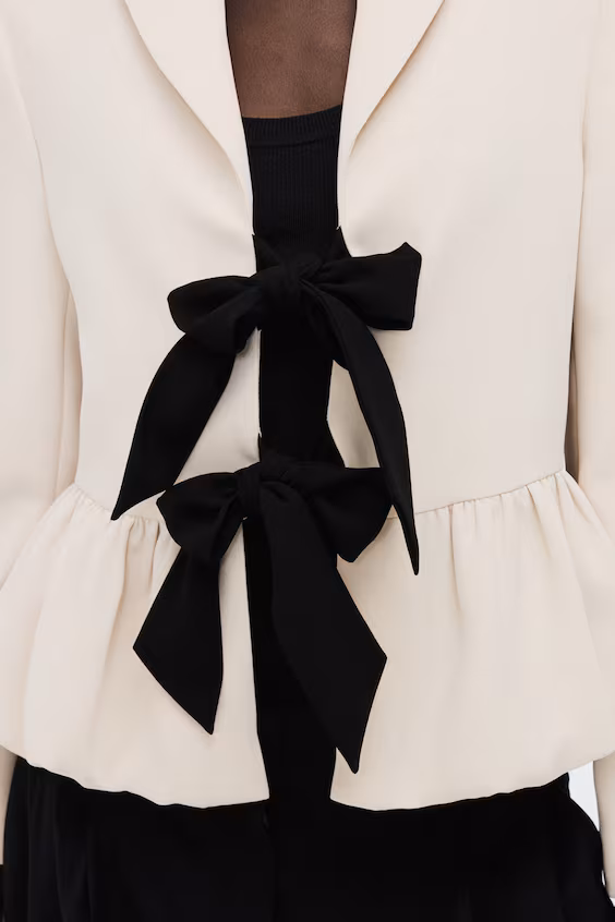 Пиджак с нижней частью в форме раковины