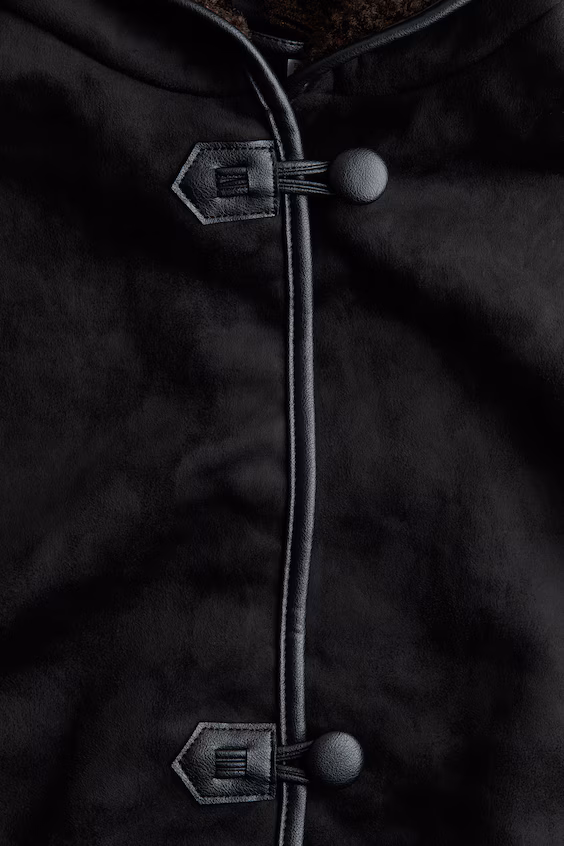 Пальто с подкладкой из искусственного меха