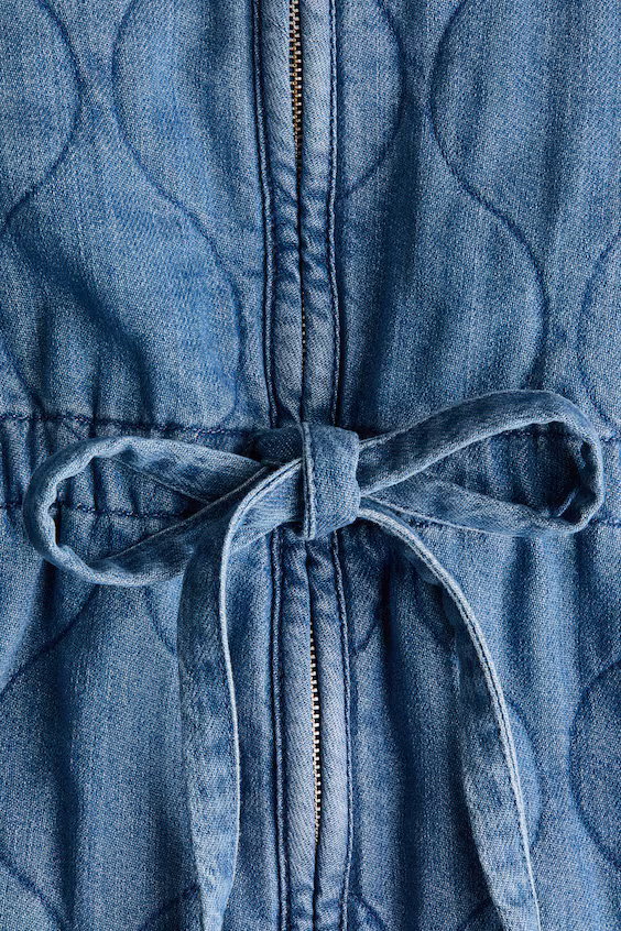 Пуховик из джинсовой ткани