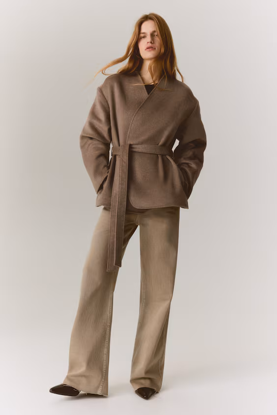 Полупальто с поясом на завязках