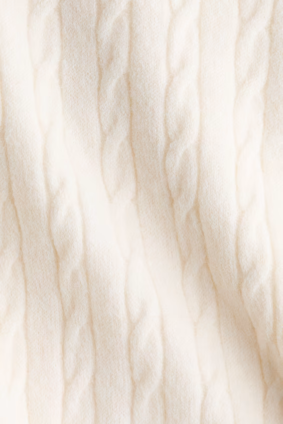 Платье из вязаного трикотажа