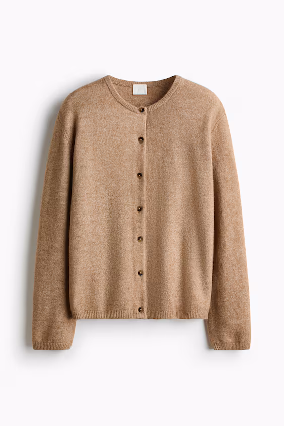 Трикотажное пальто свободного кроя