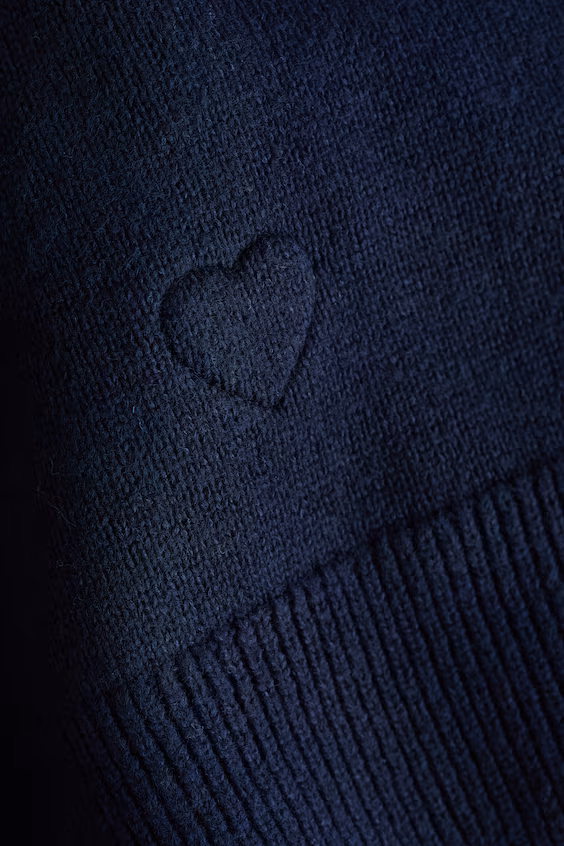 Пальто из тонкой вязаной ткани