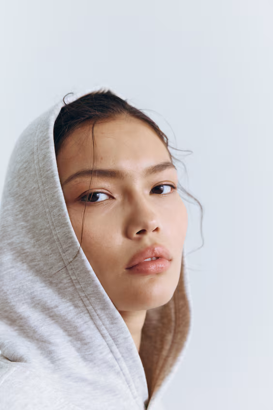 Толстовка с капюшоном