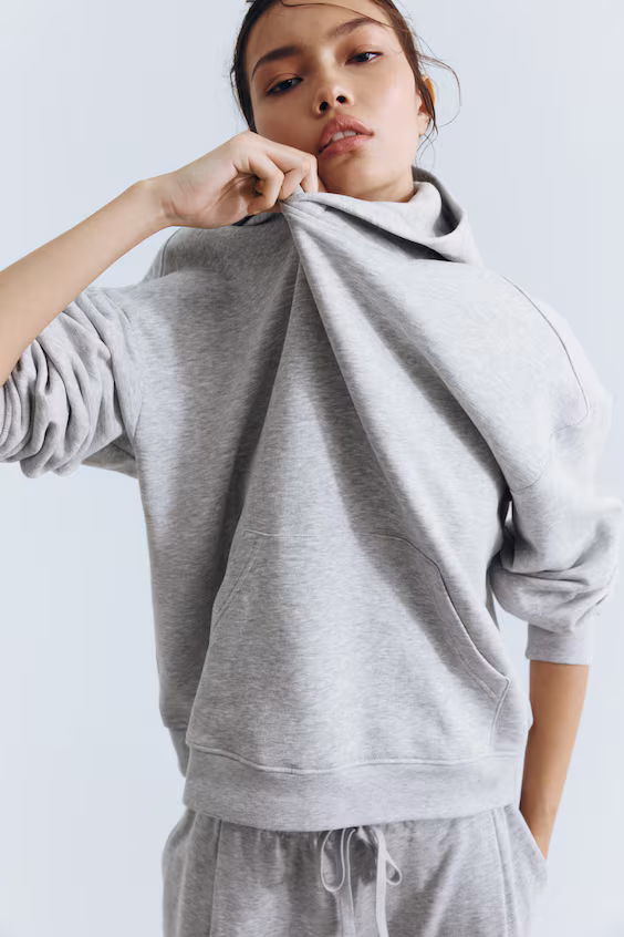 Толстовка с капюшоном