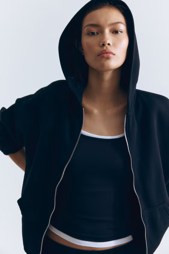 Плащ с капюшоном и молнией