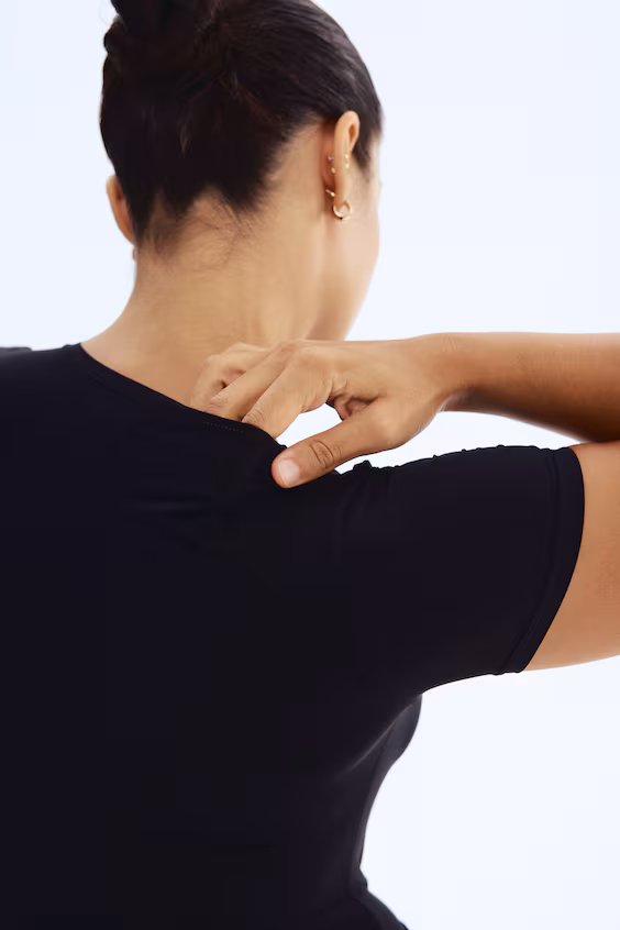 Боди с короткими рукавами из микрофибры