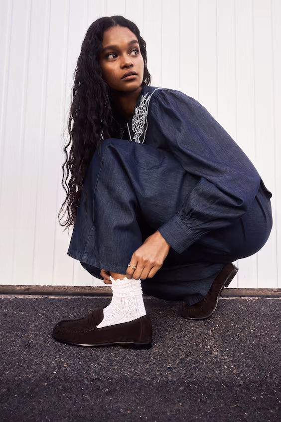 Джинсы с регулируемым шнурком