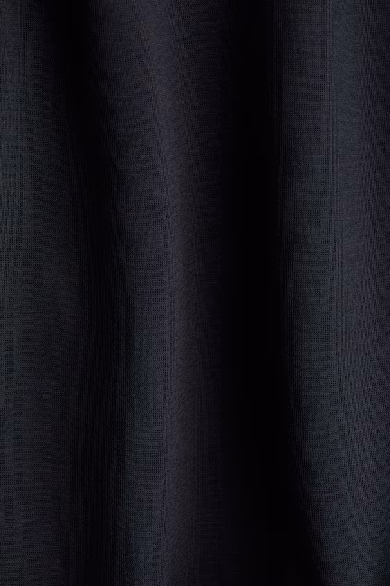 Юбка-шорты из неопрена с защипами