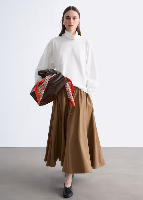 Юбка миди с обьемным поясом