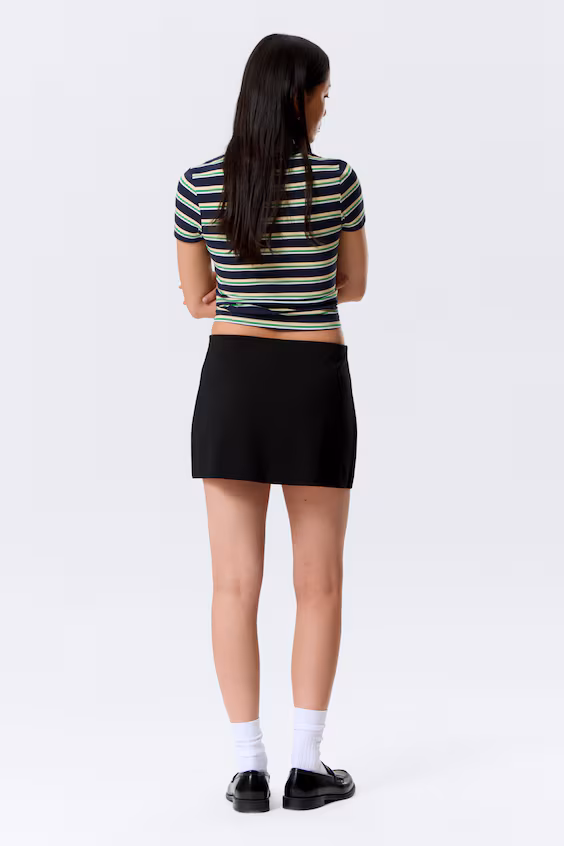 Мини-юбка с разрезом